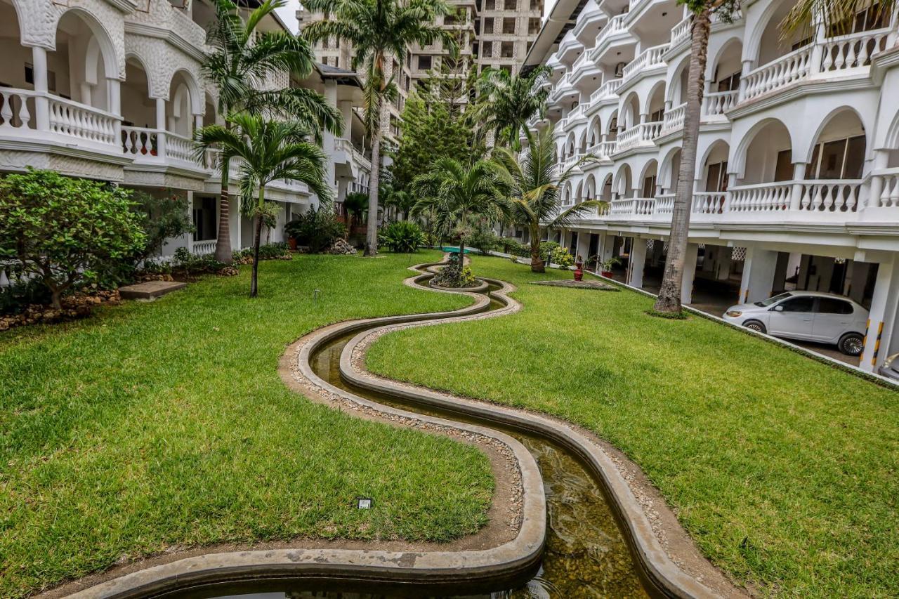 Cityblue Creekside Hotel & Suites Момбаса Екстер'єр фото